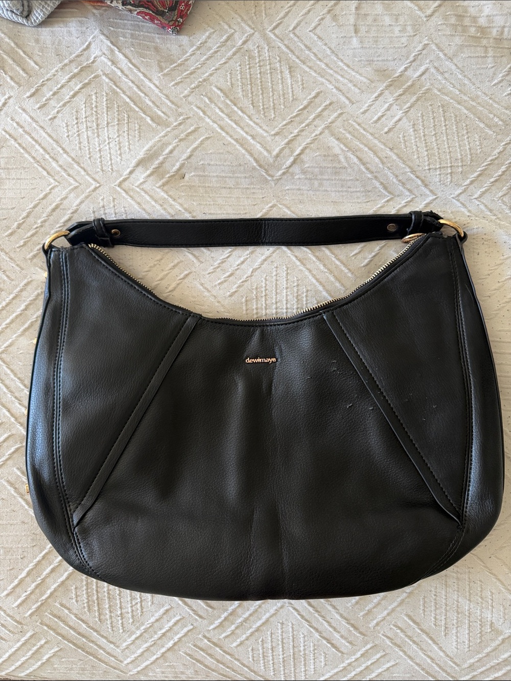 Dewimaya shoulder bag  vegan leather